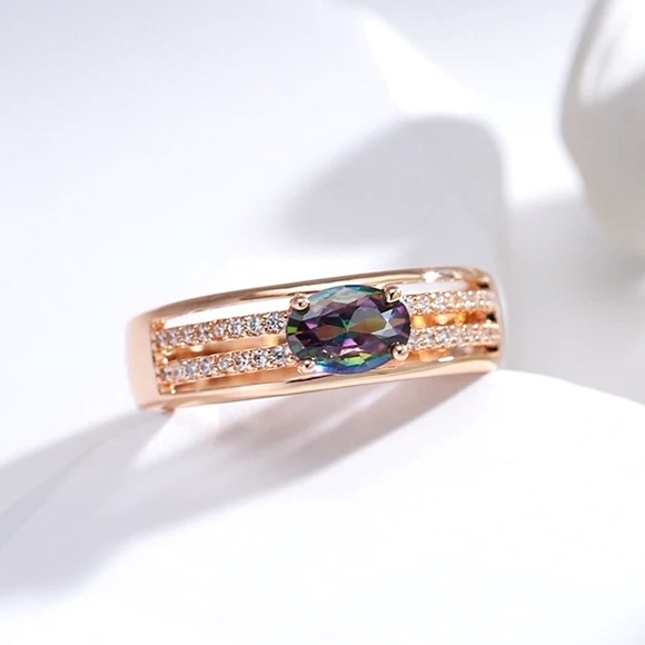 NEW Rose Gold Pave Crystal Ring - Picture 2 of 5
